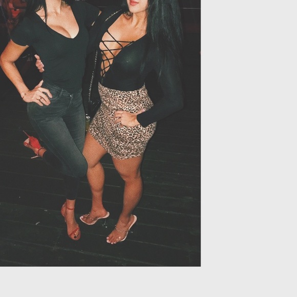 BNWT TOPSHOP HIGH-WAIST JAIME JEANS 24 - Picture 2 of 9